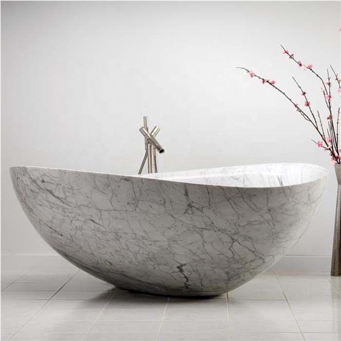 white marble free standing bathtub