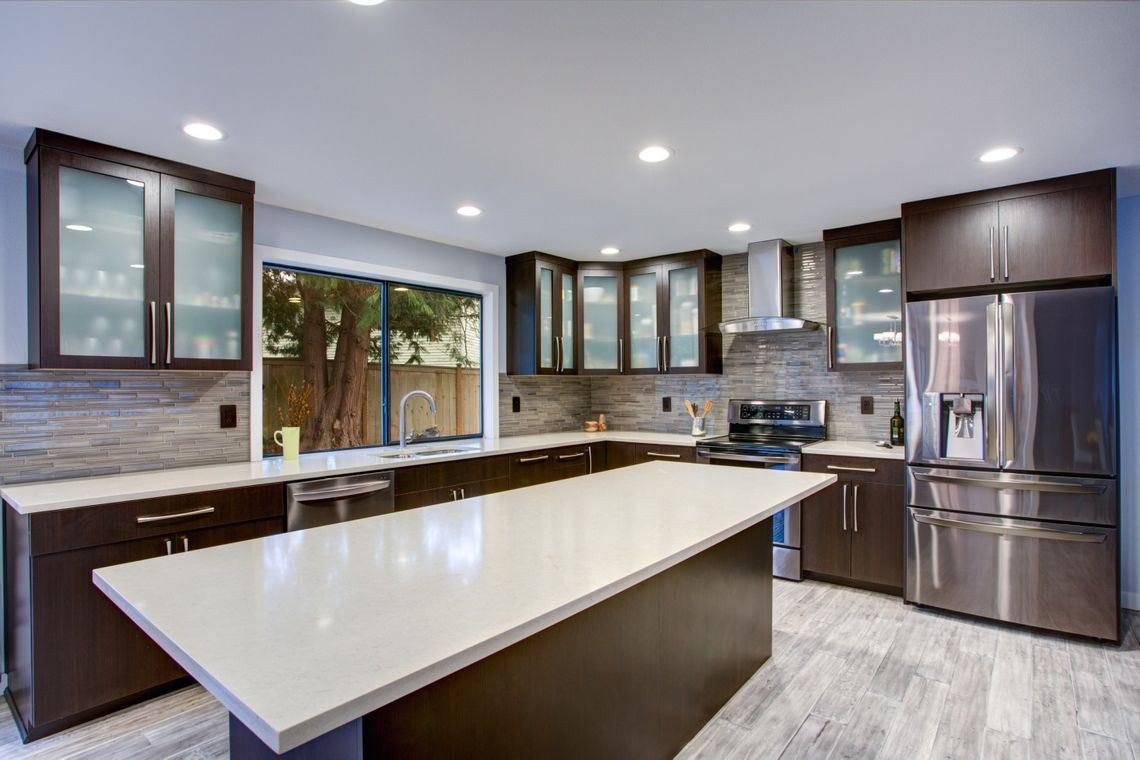 White Sparkling Quartz Island Tops