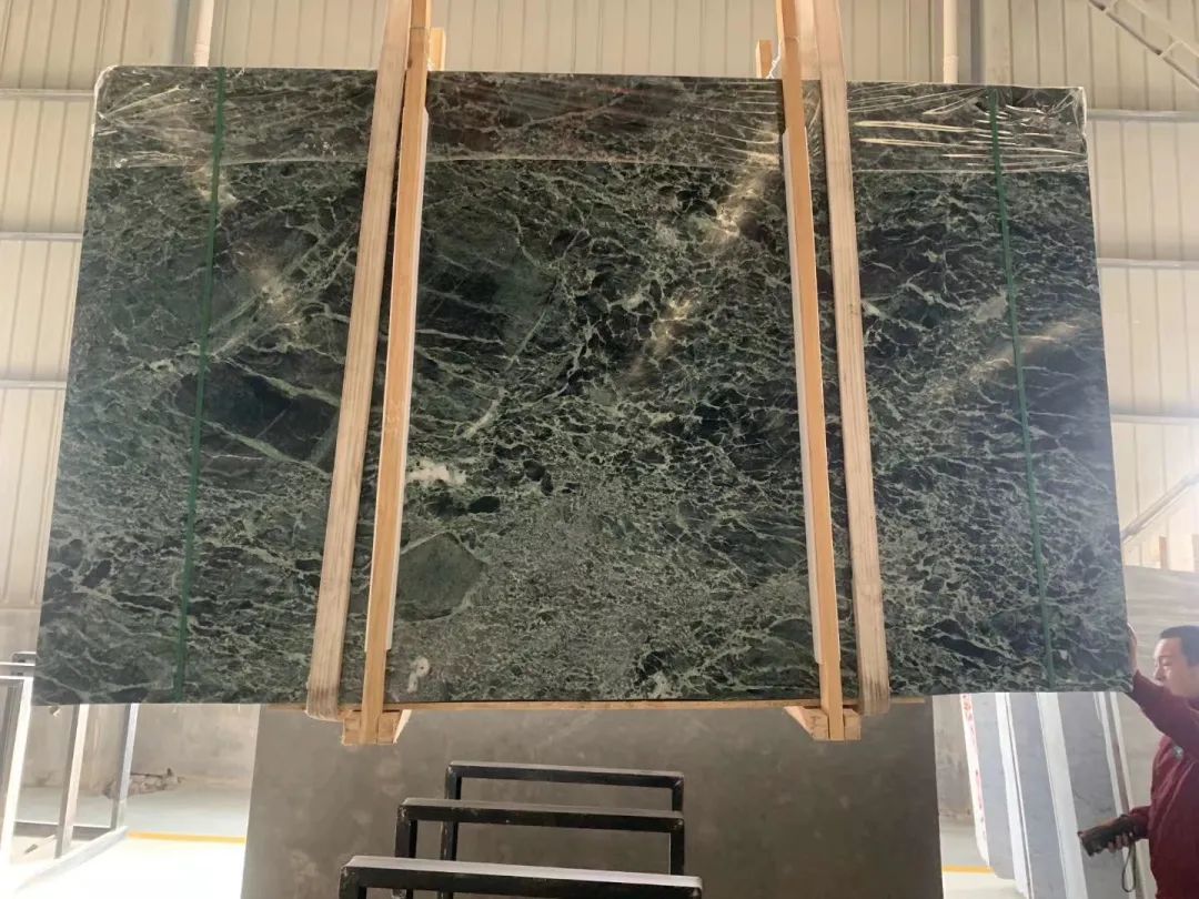 Verdi Alpi Marble Slabs